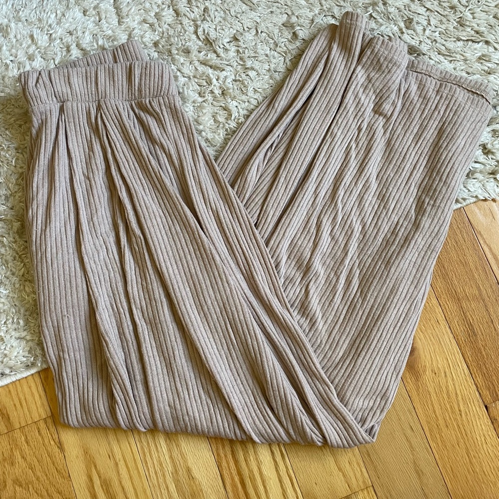 Hermosa wide leg ribbed pants in Mocha